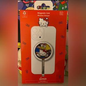 2021 Sanrio x Sonix -Magnetic Link Wireless Charger